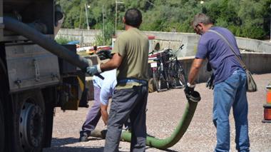 Liquami in mare, balneazione vietata tra i Bagni Fiume e il moletto di Ardenza