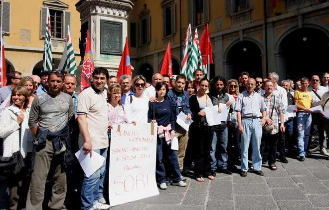 Sori, decurtate le buste paga dei dipendenti 