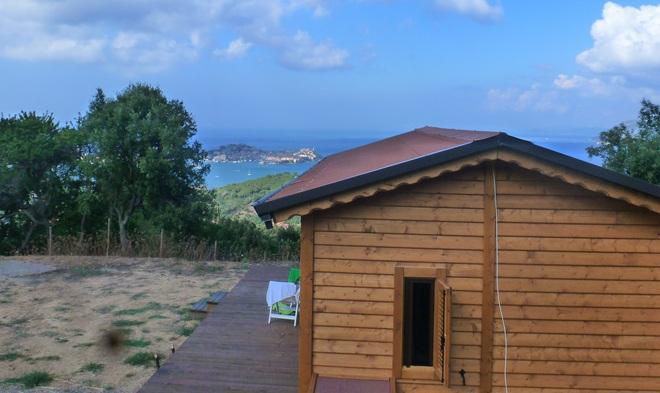 Abuso vista mare: tre indagati 