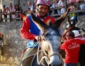 Drappellone, somari e fantini È già febbre per l’8 settembre