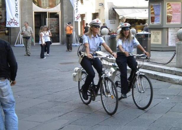 Rifiuti, undici multe in tre giorni 