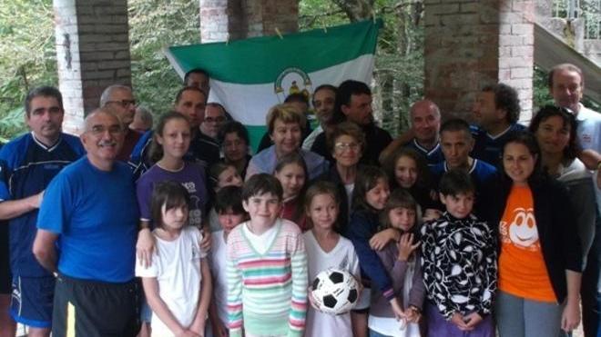 Prato, fitwalking e solidarietà, le vacanze a Montepiano di dieci bimbe di Minsk