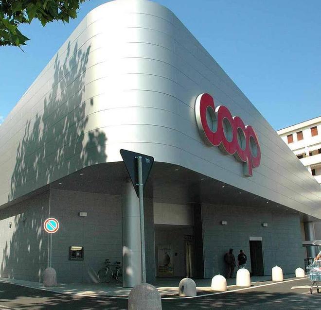 La Coop festeggia «Ancora una volta siamo i meno cari»