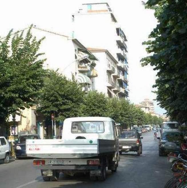 Tre incidenti in tre giorni Parte la raccolta firme 