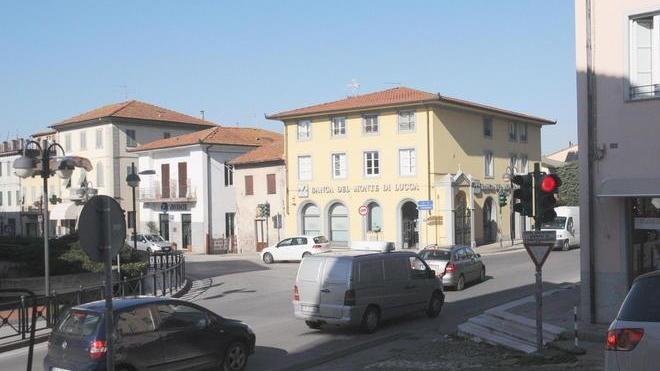 Nuovi posti auto in centro a Porcari