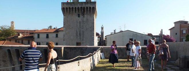 Oggi si passeggia sulle antiche mura