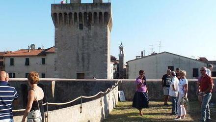 Oggi si passeggia sulle antiche mura