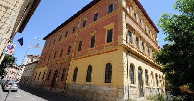 Biblioteca, il Comune fa marcia indietro si farà in via Mazzini 