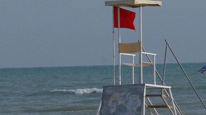 Addio bagnini sulla spiaggia libera