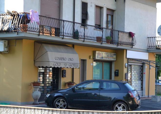 Televendita tarocca, revocata la licenza a un gioielliere 