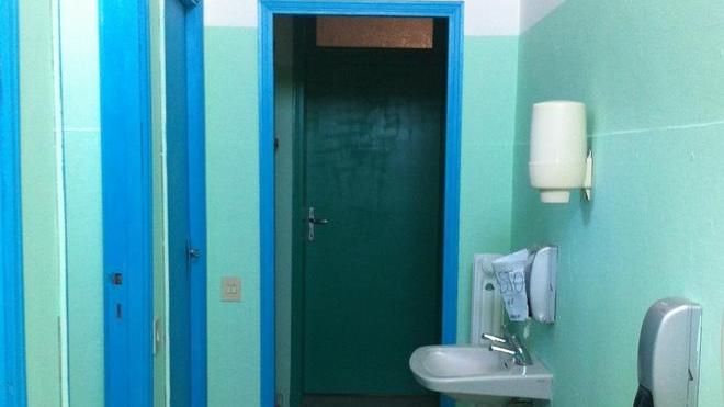 «La scuola dei nostri figli l’abbiamo dipinta noi»
