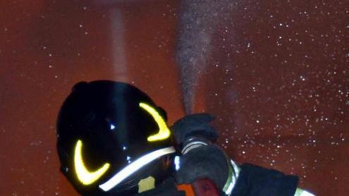 Paura nell’agriturismo rogo distrugge un magazzino