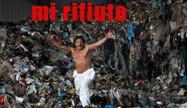 Performance artistica con i rifiuti 