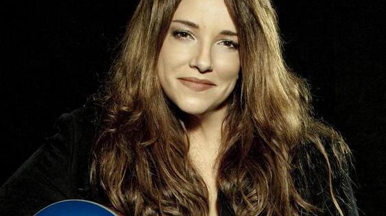 Convivere: c’è anche la pop star Ana Carolina De Souza
