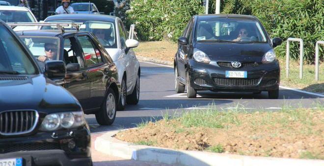«Pattuglia di vigili fissa in viale Sauro» 
