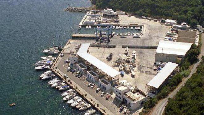 Bocciata la maxi diga frangiflutti del porto nel golfo di Mola 