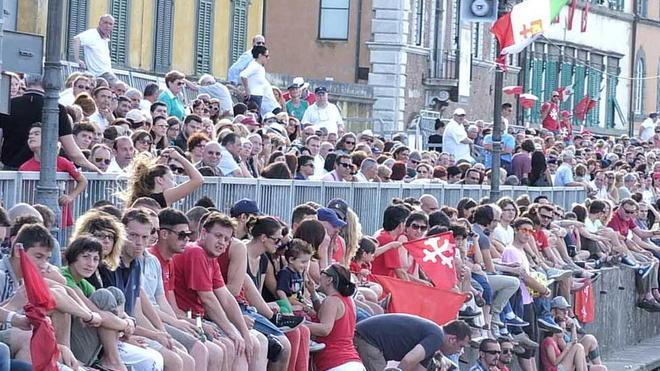 Operaio cadde da una tribunetta L’Asl multa sindaco e dirigente