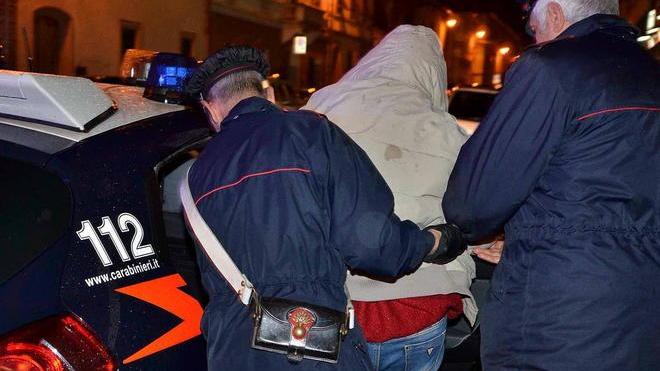 Tradito dalla passione per il Lotto rubava agli anziani per giocare