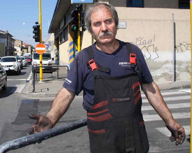 Rivoluzione del traffico in via Zarini a Prato, i commercianti salgono sulle barricate 