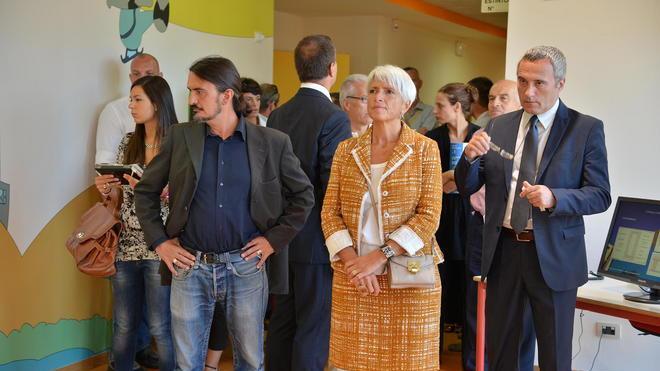Taglio del nastro per la nuova scuola intitolata a Margherita Hack