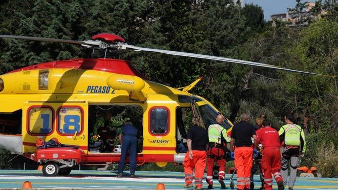 Cade in scooter, in gravi condizioni un ragazzino