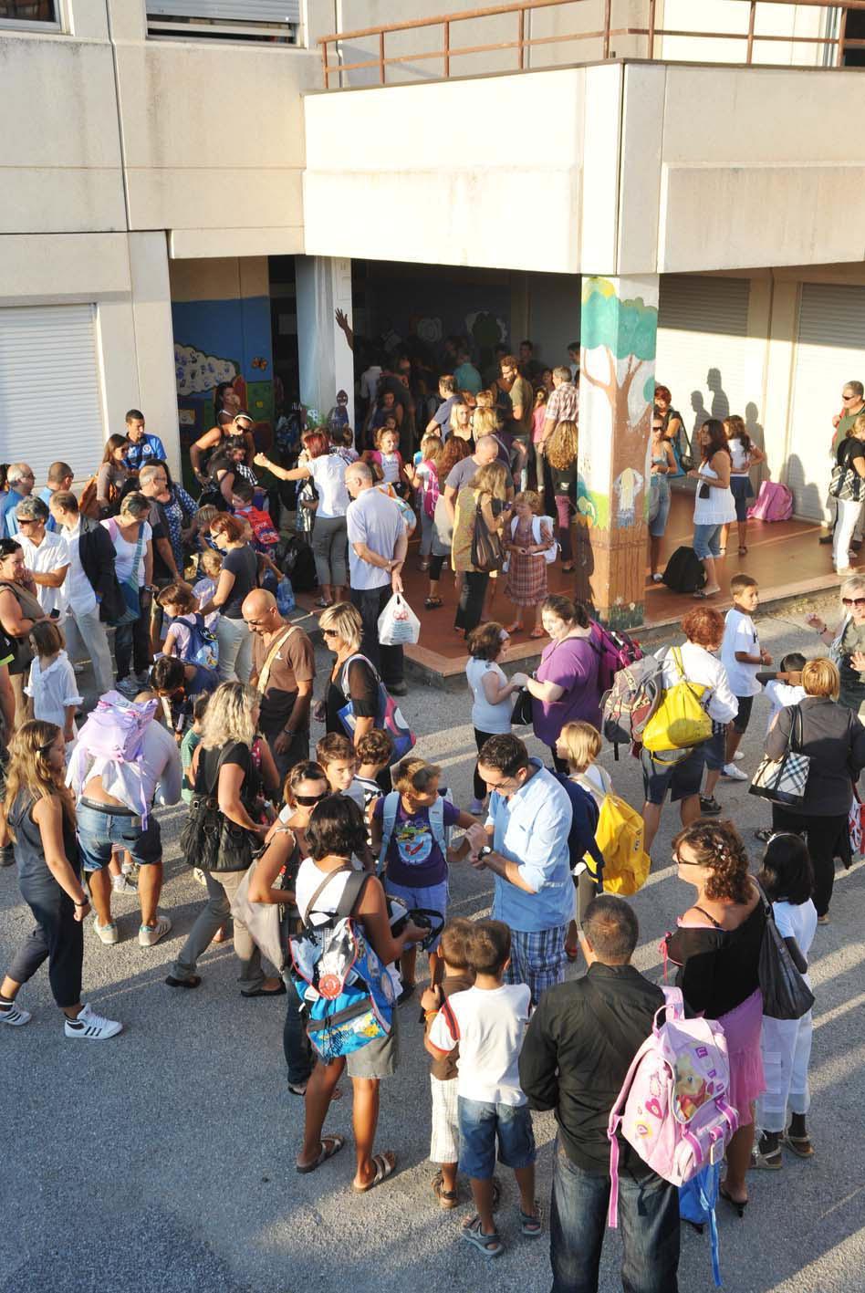 Scuola: orari e servizi per la prima campanella 