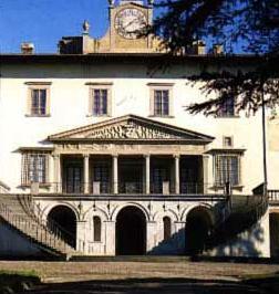 L’opera è la più antica della villa fu realizzata al tempo di Lorenzo 
