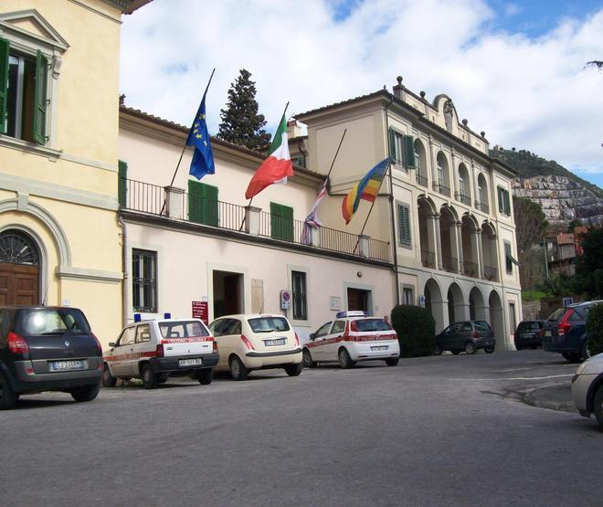 Cassintegrati, uno va in Comune 