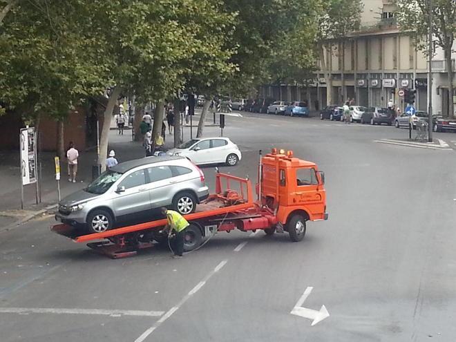L’altra faccia della festa di Prato: auto rimosse e proteste per il rumore