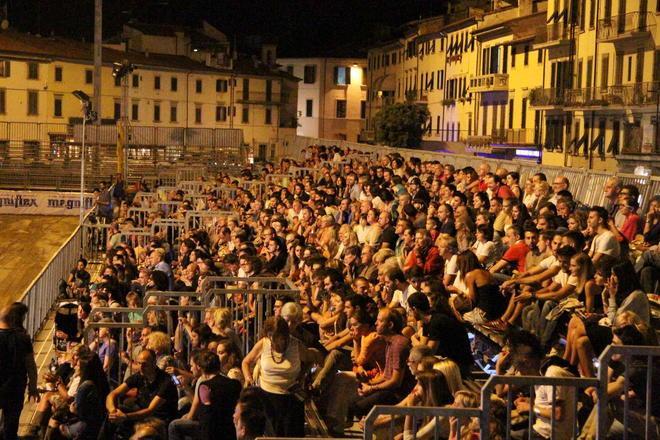 Piazza Mercatale, residente presenta un esposto ai vigili urbani 