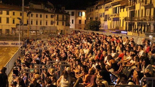 Piazza Mercatale, residente presenta un esposto ai vigili urbani