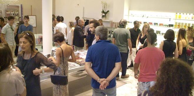 Folla e un po’ di erotismo per il nuovo Rebecchi 