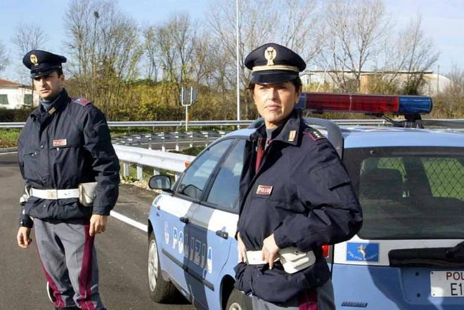 Cinture di sicurezza allacciate Più controlli della stradale