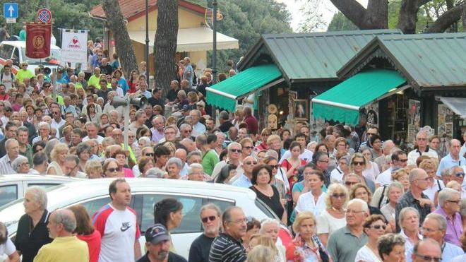 Il vescovo: la Chiesa avrà al primo posto l’impegno per il lavoro