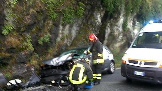 Incidente in trasferta, feriti 2 giocatori