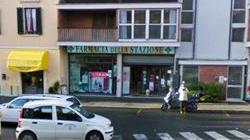 Rubano borsa incustodita alla Farmacia La Stazione
