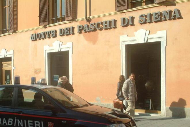 Mps lascia piazza Duomo il palazzo andrà in vendita