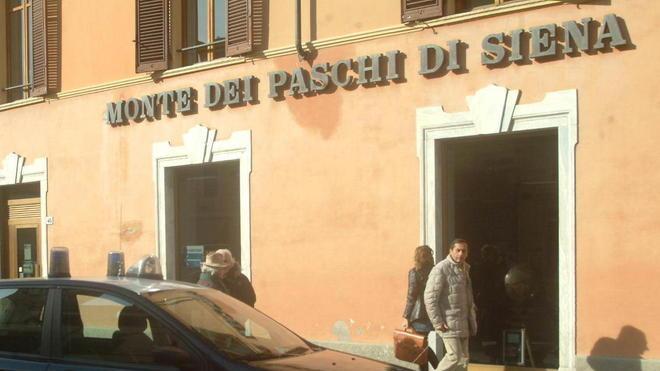 Mps lascia piazza Duomo il palazzo andrà in vendita
