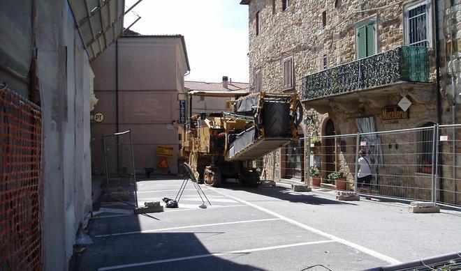 Il cuore del paese chiuso per lavori 