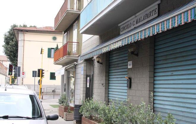 Prato, dopo 25 anni chiude il circolo Arci Malaparte 