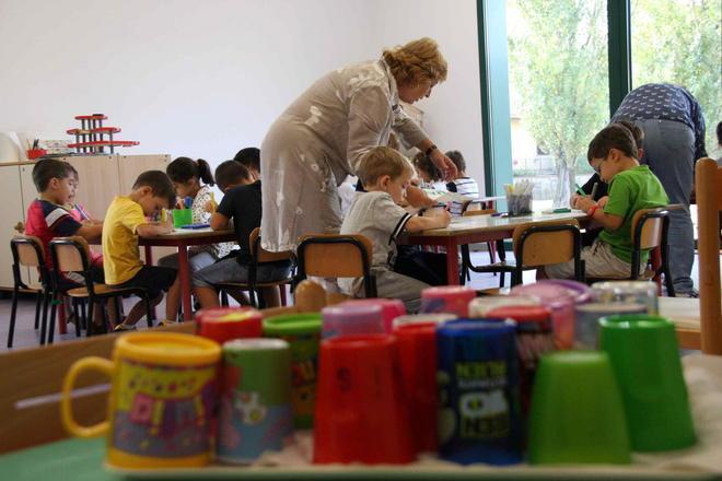 All’asilo di Maliseti a Prato, giardinetti rifatti e marciapiedi asfaltati 