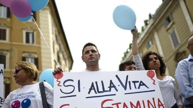 Il metodo Stamina bocciato dagli esperti. Il papà di Sofia: «Siamo basiti»