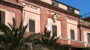 D’Alarcon, via alla privatizzazione