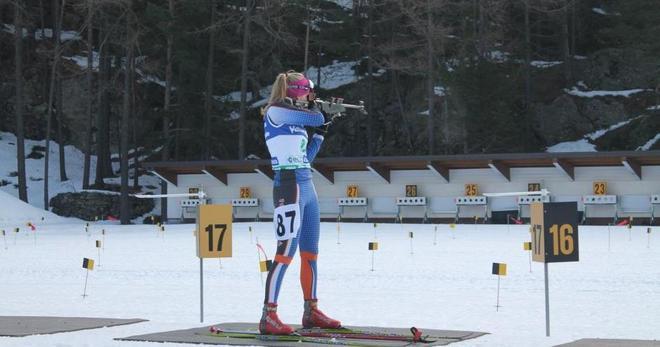 Alice Cogilli trionfa nel biathlon sprint 