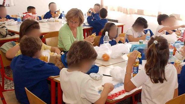 La mensa a scuola diventa una giungla
