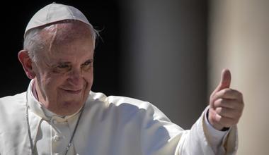 Un Papa che diventa virale sui social 