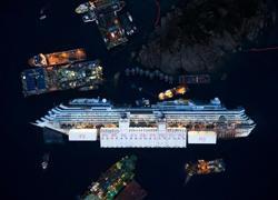 Concordia, Gabrielli: "Sarà raddrizzata lunedì all'alba. Improbabile che la nave possa spezzarsi" 