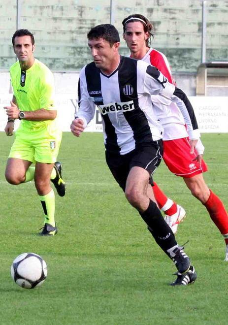 Tanti ex e una rivalità forte tra Viareggio e Pontedera 