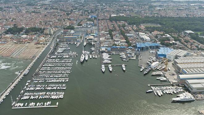 L’Autorità portuale impone le tariffe a bordo banchina