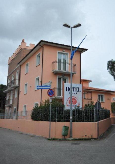 Pasticcio Varo Village Sanatoria bocciata e demolizione sospesa 